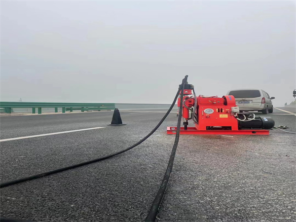 夹江马路路基路面开裂下沉注浆加固灌浆